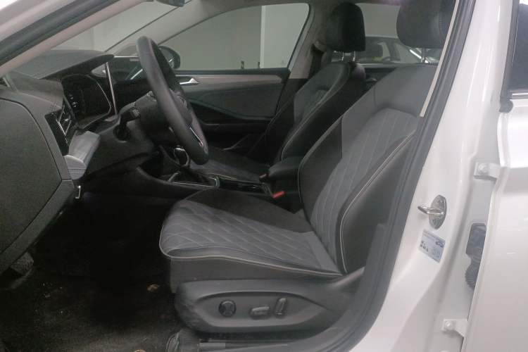 Used Volkswagen Sagitar 2025 300TSI DSG Excellence Edition
