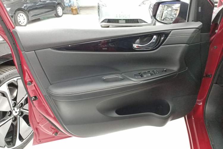 Used Nissan Tiida 2023 1.6L CVT Smart Drive Version
