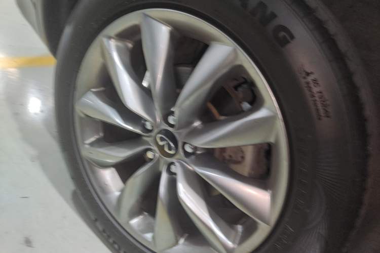 Used Infiniti QX50 2020 2.0T Two-Wheel Drive Fashion Edition
