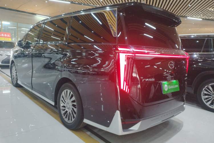 Used GAC Trumpchi M8 2023 Zongshi Series Dual-Motor Supreme Edition
