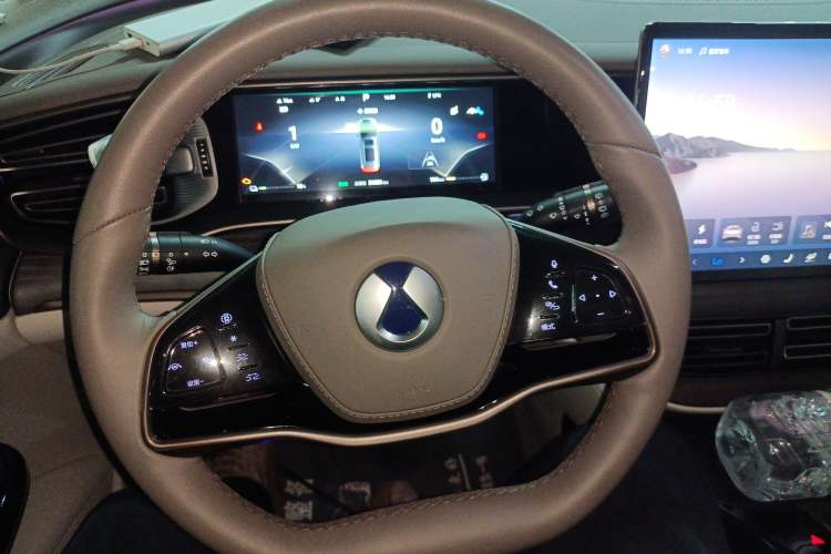 Used Denza D9 2022 DM-i 970 Four-Wheel Drive Flagship Model