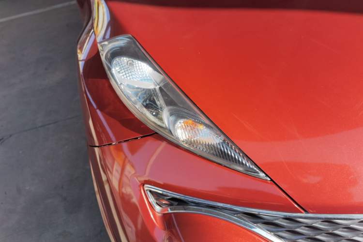 Used Infiniti ESQ 2014 1.6L Spontaneous Edition
