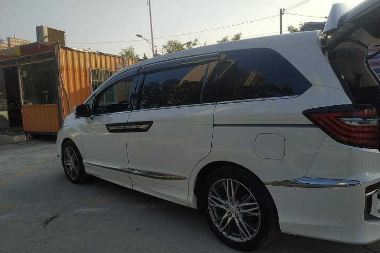 Used Honda Elysion 2019 2.0L Hybrid Comfort Edition
