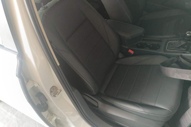 Used Volkswagen Lavida 2019 1.5L Automatic Comfort Edition China VI Standard