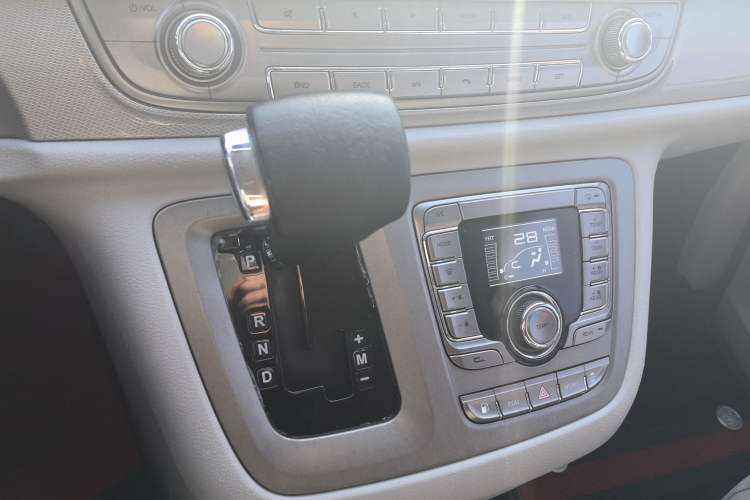 Used SAIC MAXUS G10 2019 PLUS 2.0T Automatic Elite Edition China VI Standard