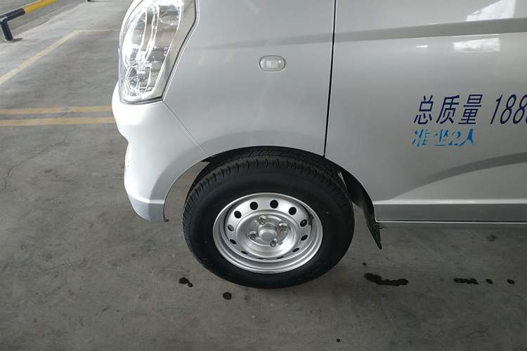 Used Wuling Rongguang S 2023 1.5L Basic Enclosed-Window Vehicle 2 Seats