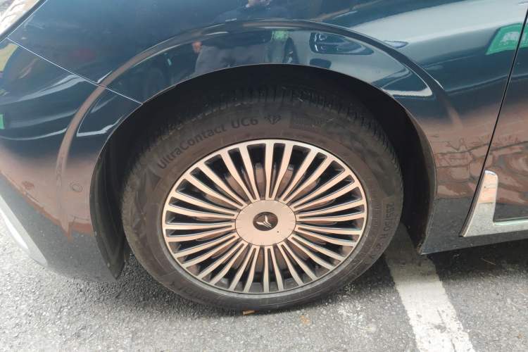 Used VOYAH Dream 2025 PHEV Four-Wheel Drive Prestige Kunpeng Edition
