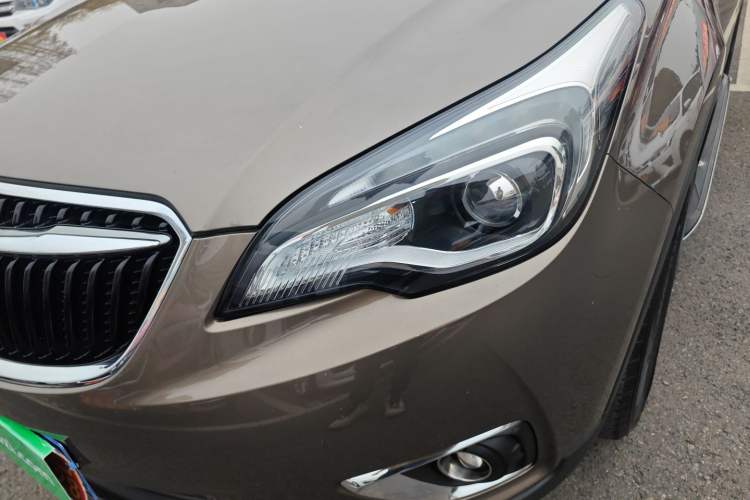 Used Buick Envision 2018 20T Two-Wheel-Drive Elite Model
