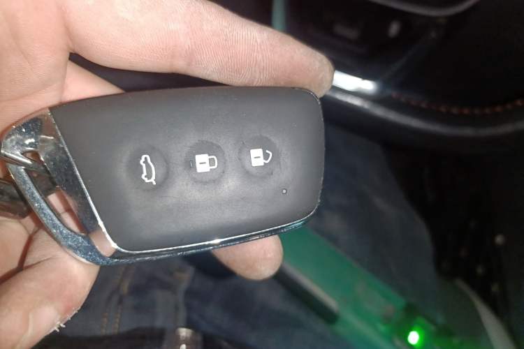 Used Baojun RC-6 2019 1.5T Manual 24-Hour Online Luxury Version
