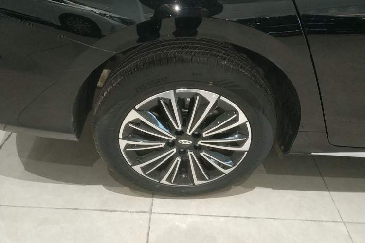 Used Chery Fengyun A8 
