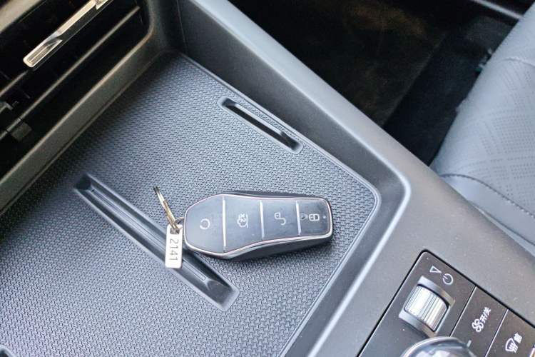 Used BYD Qin PLUS 2025 DM-i Smart Drive 55KM Leading Model