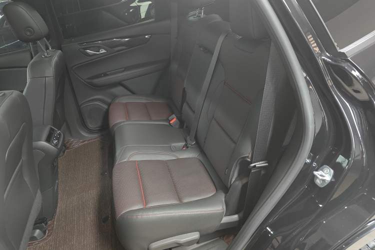 Used Chevrolet Blazer 2023 Light Hybrid 650T RS Twin-Clutch All-Wheel Drive Engine Version
