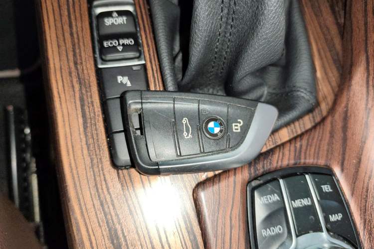 Used BMW X1 2016 sDrive20Li Luxury Model
