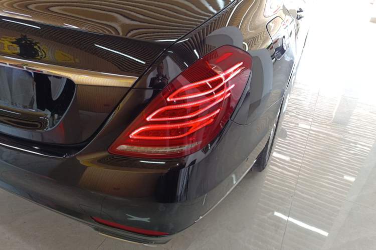 Used Mercedes-Benz S-Class 2017 S 320 L Business Model
