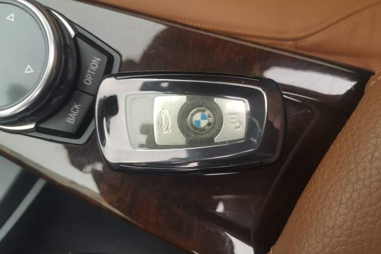 Used BMW 3 Series 2014 328Li Luxury Design Package