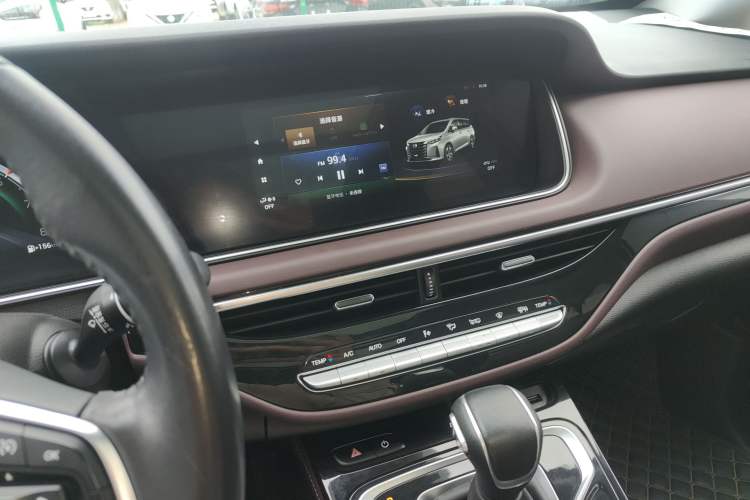 Used GAC Trumpchi M6 2023 PRO 270T DCT Luxury Edition
