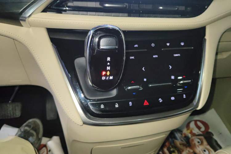 Used Buick GL8 2023 ES Lu Zun Luxury Model
