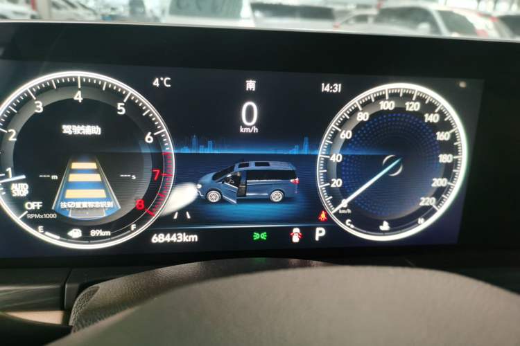 Used Buick GL8 2022 ES Landtrek 653T Luxury Edition
