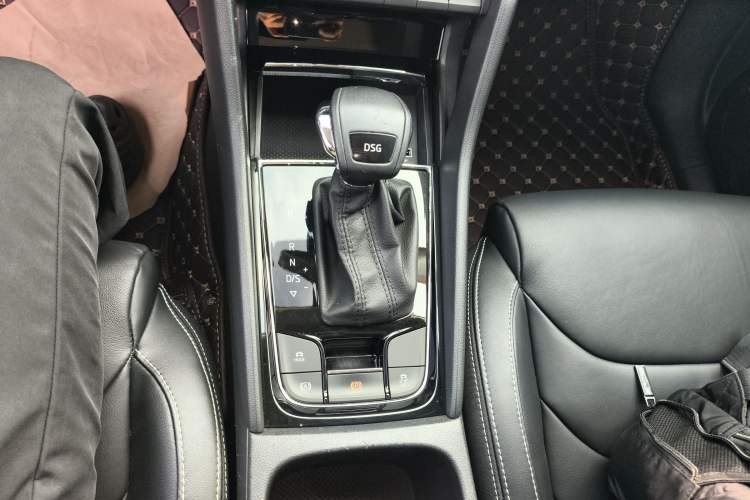 Used Skoda Kodiaq 2018 Facelifted TSI330 5-Seater Two-Wheel-Drive Luxury Enjoyment Edition
