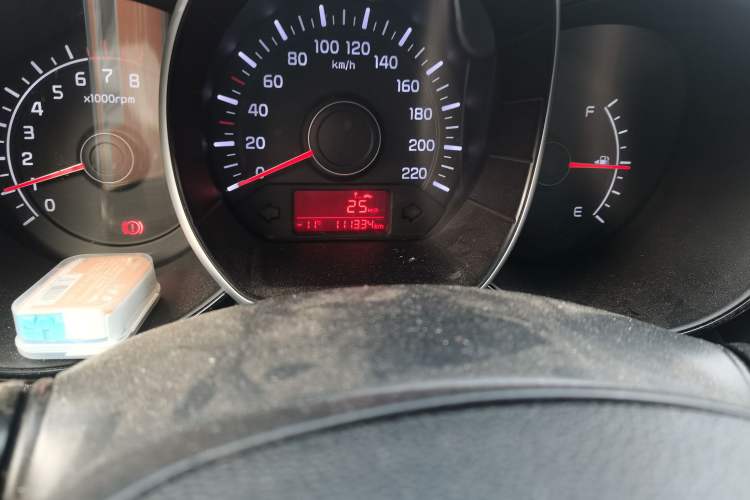 Used Kia K2 2015 Sedan 1.4L MT GLS
