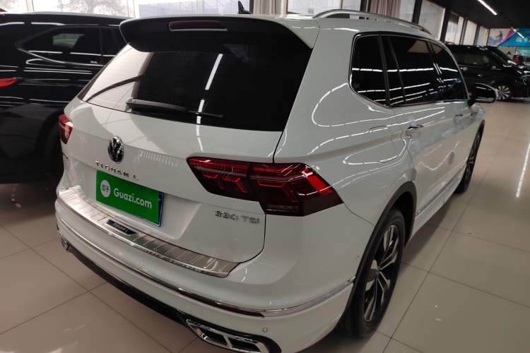 Used Volkswagen Tiguan L 2023 330TSI Automatic Two-Wheel Drive R-Line Enjoyment Edition
