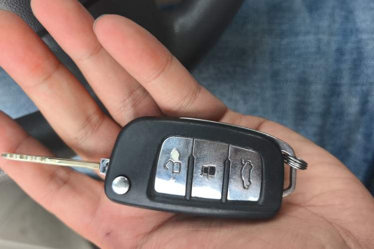 Used Changan Alsvin V5 2012 1.5L Manual Dream Edition
