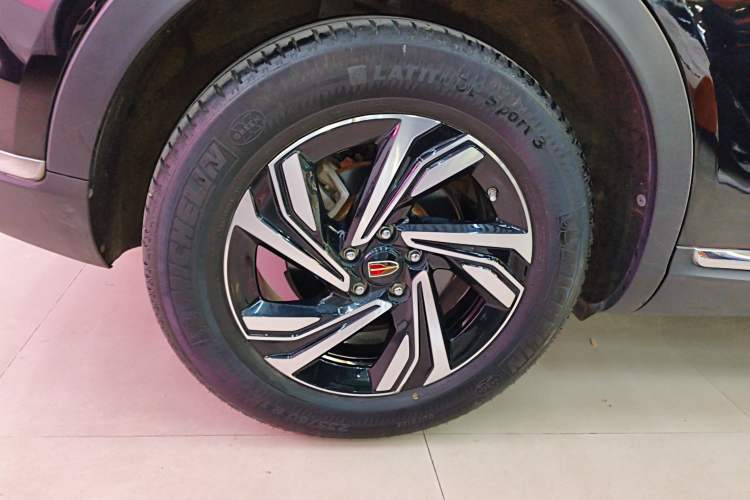 Used Hongqi HS5 2022 Revised Version 2.0T Smart Connect Flagship Edition
