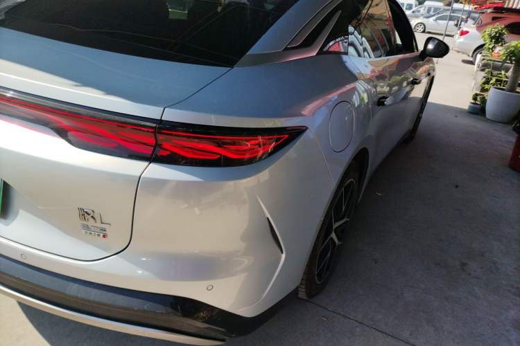 Used BYD Han L 2025 EV Four-Wheel Drive LiDAR Flagship Model
