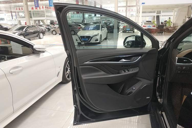 Used Buick Enclave 2022 652T 4x4 Prestige Flagship 7-Seater
