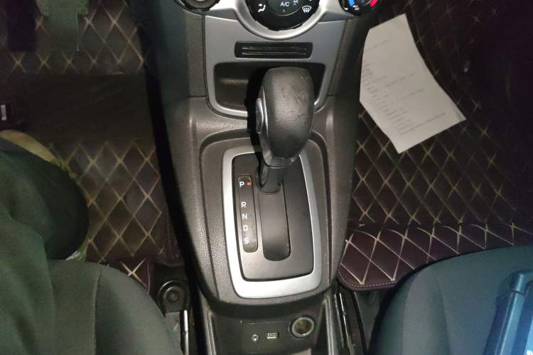 Used Ford Fiesta 2013 Hatchback 1.5L Automatic Fashion Edition