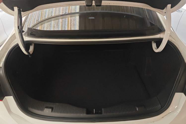 Used Chevrolet Cruze 2018 Revised Version 320 Automatic Pioneer Edition
