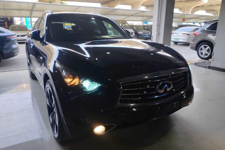 Used Infiniti QX70 2013 3.7L Standard Edition