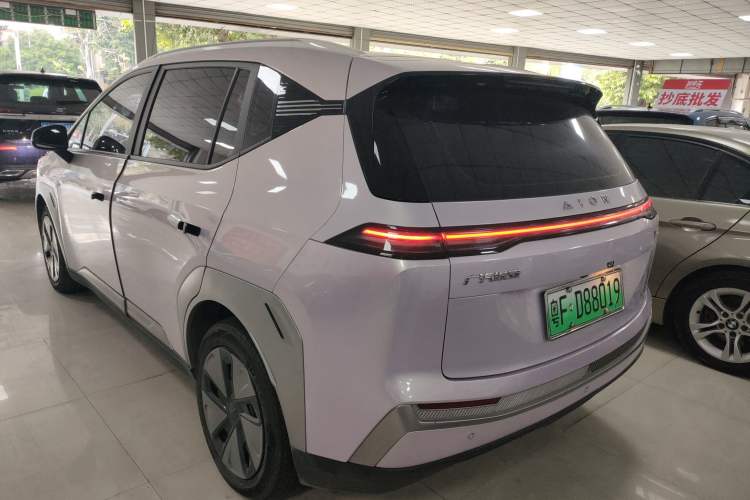 Used AION Y 2023 Younger