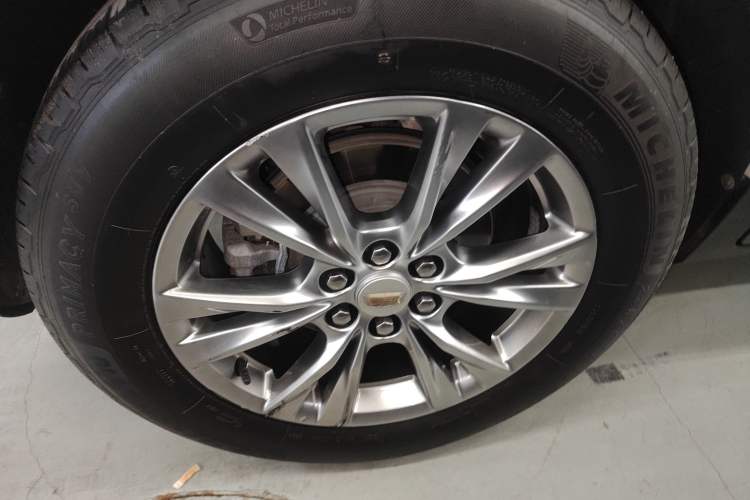 Used Cadillac XT5 2021 28T Luxury Version
