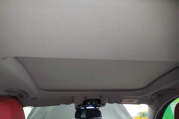 Used Alfa Romeo Giulia 2017 2.0T 280HP Luxury Edition
