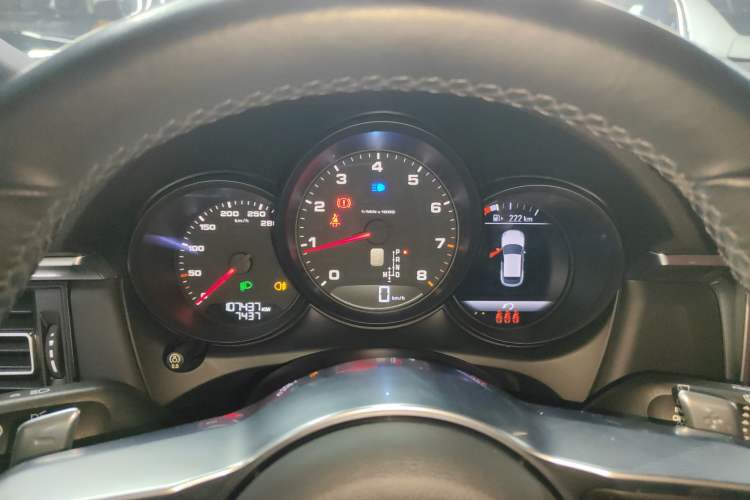 Used Porsche Macan 2018 Macan 2.0T