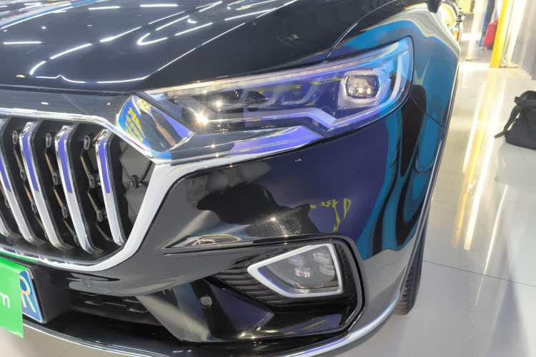 Used Hongqi HS5 2022 Revised Version 2.0T Smart Connect Flagship Edition
