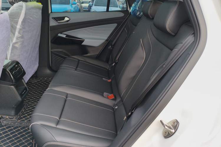 Used Volkswagen ID.4 X 2025 Smart Version Pure & Intelligent Enjoyment Edition