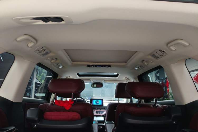 Used Honda Elysion 2024 2.0L eHEV Ultimate Edition