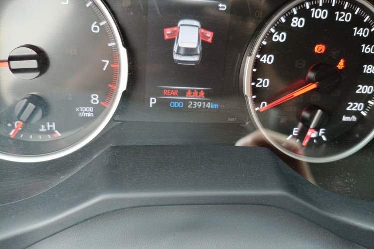 Used Toyota Wildlander 2022 Updated Version 2.0L CVT Two-Wheel Drive Leading Edition