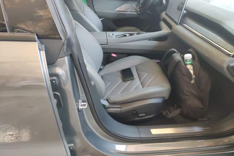 Used Zeekr 001 2022 Ultra-Long Range Dual-Motor YOU Version
