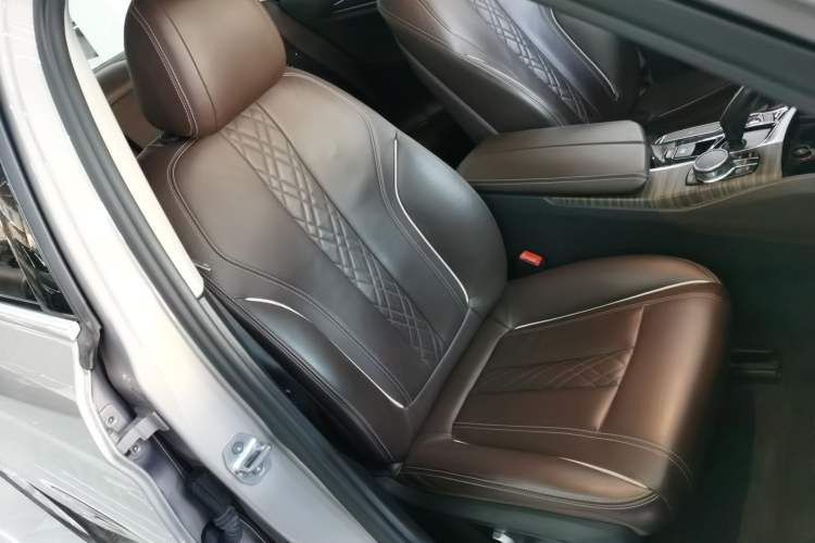 Used BMW 5 Series 2018 530Li Leading Edition Luxury Package
