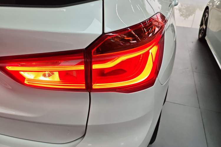 Used BMW X1 2018 sDrive20Li Leading Model
