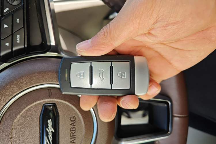 Used Zotye T700 2017 1.8T Dual-Clutch Prestige Model
