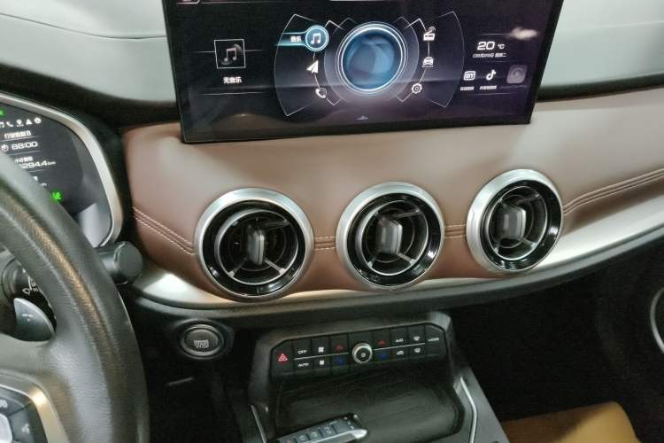 Used Wey VV6 2020 2.0T Two-Wheel Drive Smart Enjoyment+
