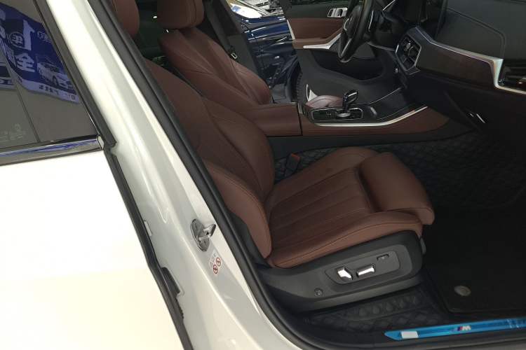 Used BMW X5 2022 xDrive40i M Sport Package
