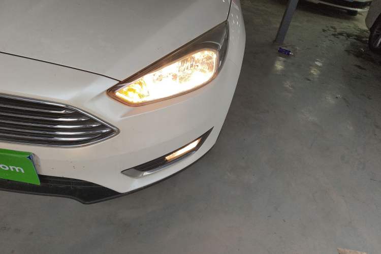 Used Ford Focus 2015 Sedan 1.6L Automatic Trend Model