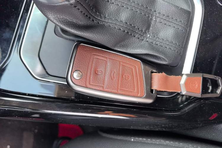 Used Volkswagen T-ROC 2020 280TSI DSG Two-Wheel Drive Comfort Version
