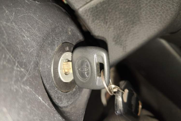 Used Toyota YARiS L 2017 1.5E CVT Dynamic Edition