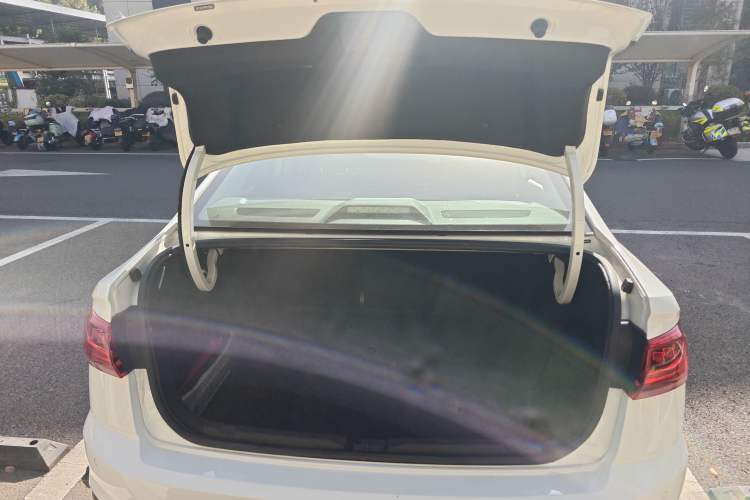 Used Volkswagen Bora 2023 200TSI DSG Enjoyment Edition
